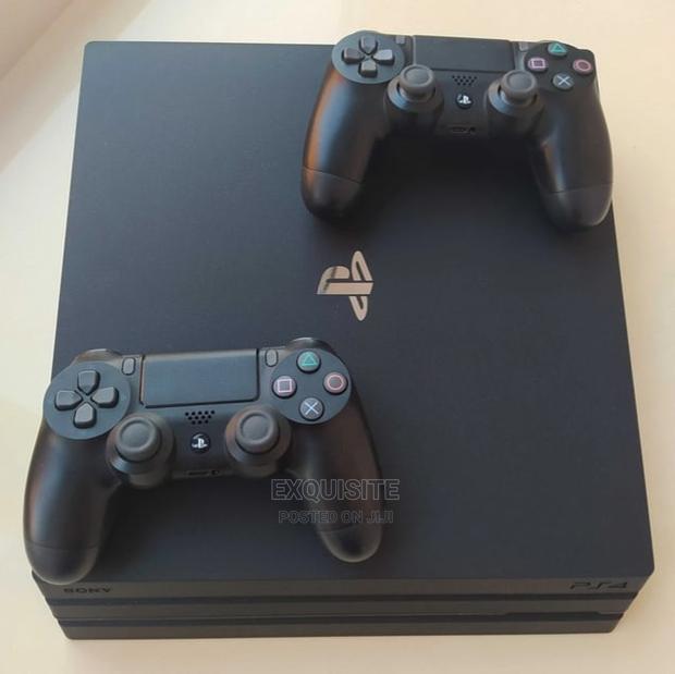 Playstation 4 Slim (Slightly Used)