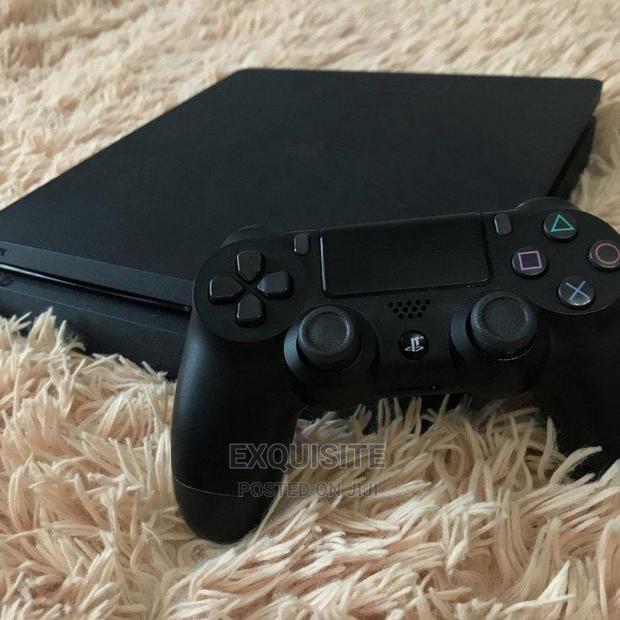 Playstation 4 Slim (Slightly Used) - thumbnail 3