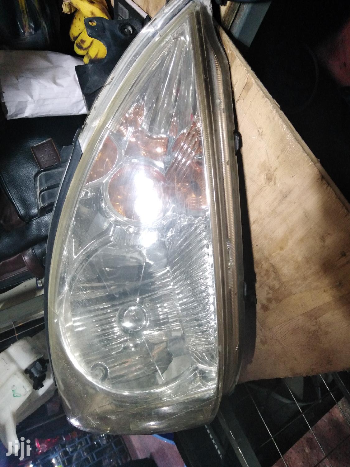 Mitsubishi Lancer Cedia 2008 Headlights