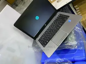Laptop HP 15-Dw1197nia 4GB Intel Core I5 HDD 500GB