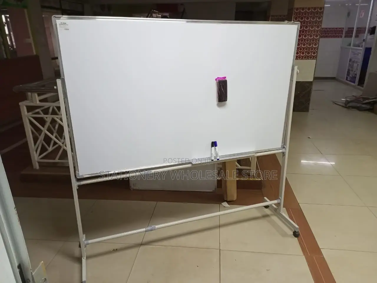 White Board 6ftx4ft or 180cmx120cm Whiteboard With Stand
