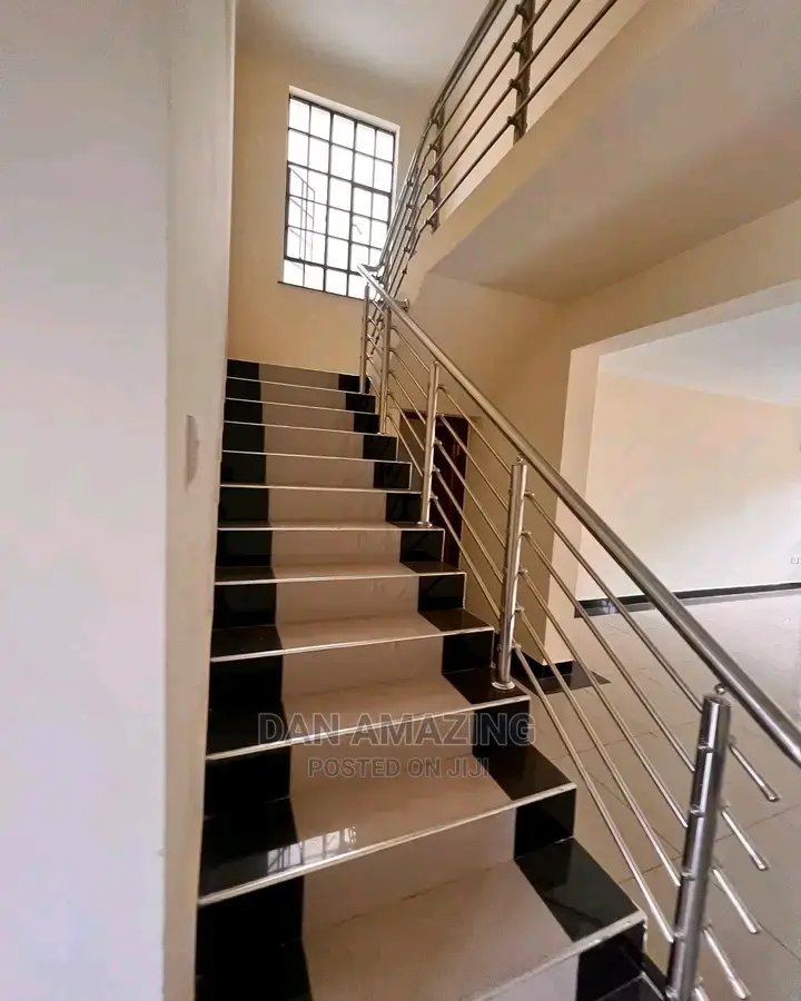5bdrm Maisonette in Ngong for Sale