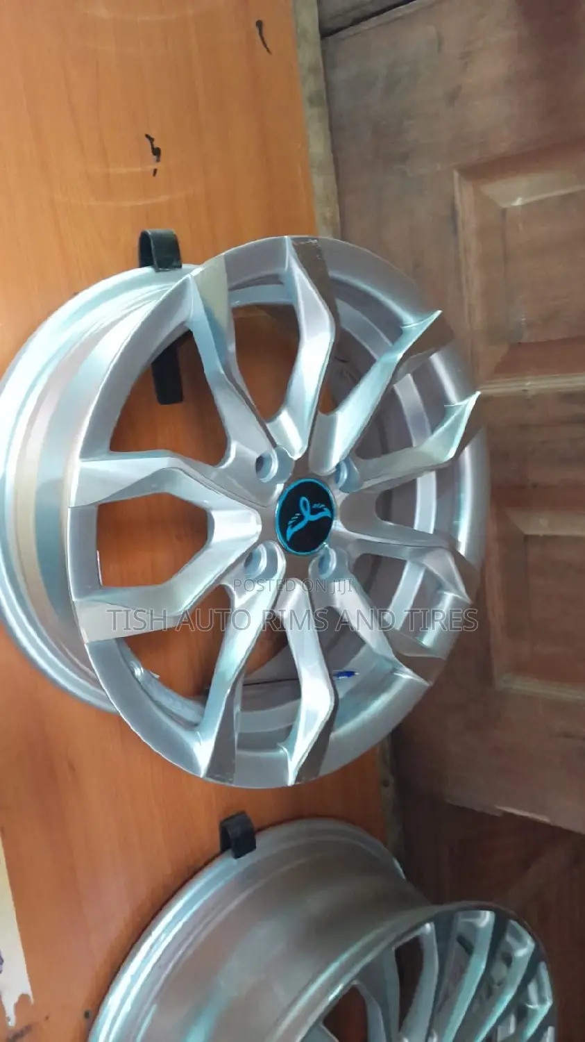 Size 15 Set 4 Stands