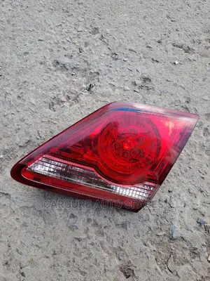 Crown Athlete 2008 2010 Bootlight