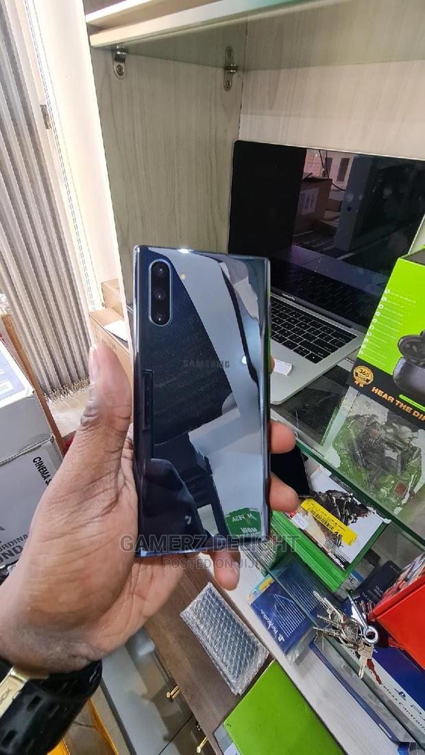 Samsung Galaxy Note10 256 GB Black - main view