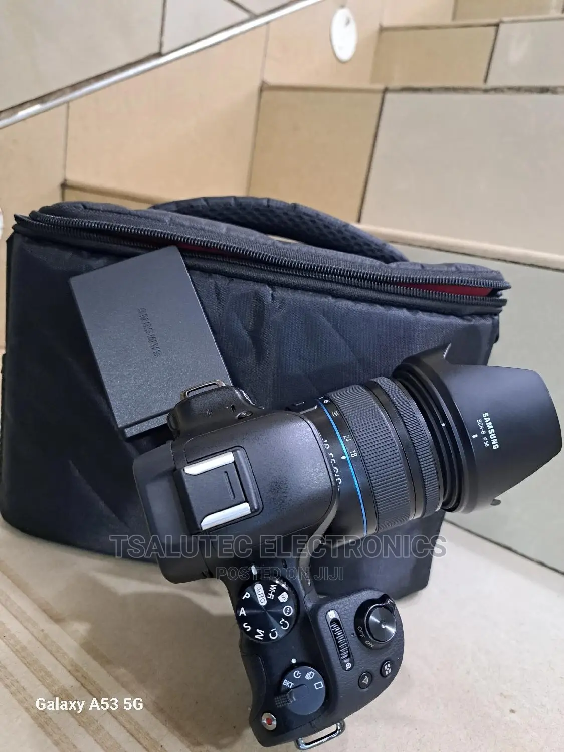 Samsung Mirrorless Camera