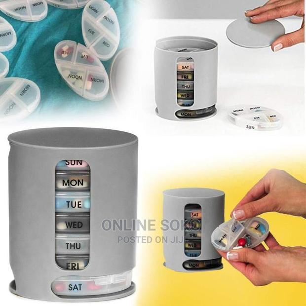 Pill Pro Compact Medicine Supplement Vitamins Organizer