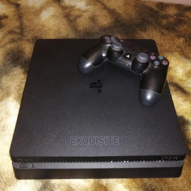 Playstation4 Slim (1 Game and 1 Pad) - thumbnail 3