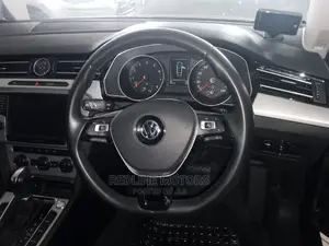 Volkswagen Passat 2016 Brown
