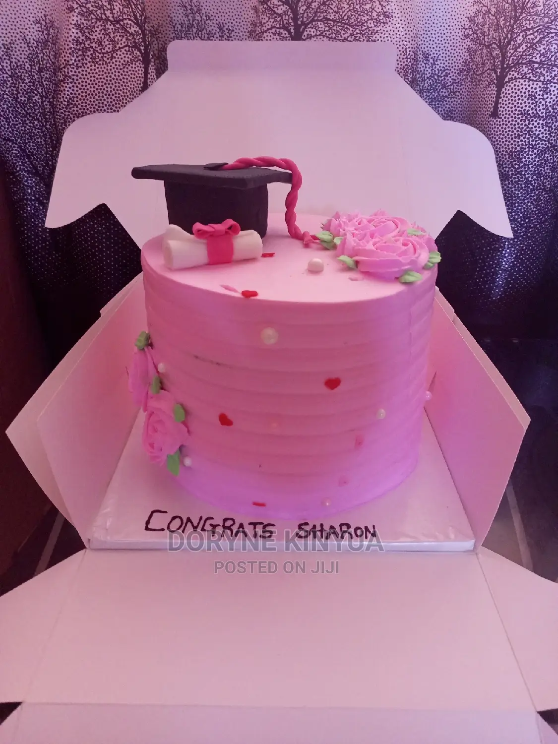 Graduation Cake 2kg