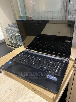Laptop Toshiba Satellite C640 4GB Intel Celeron HDD 320GB