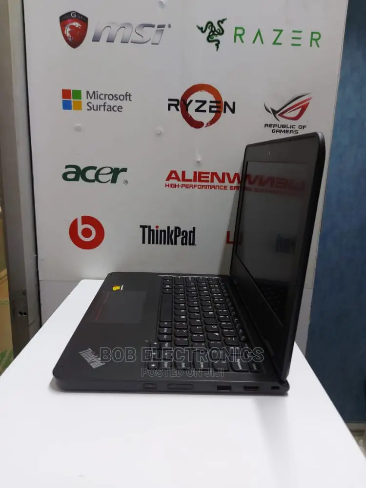 Laptop Lenovo 100e 4GB Intel Celeron HDD 320GB