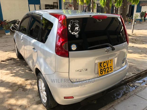 Nissan Note 2012 Silver - thumbnail 3