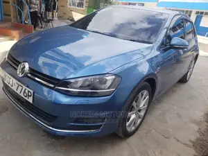 Volkswagen Golf 2014 Blue