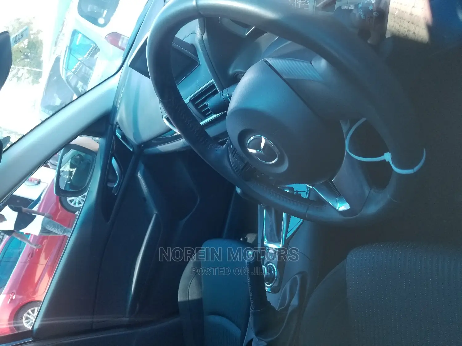 Mazda Axela 2015 Black