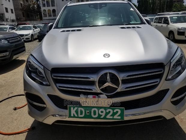 Mercedes-Benz GLE-Class 2016 Silver - main view