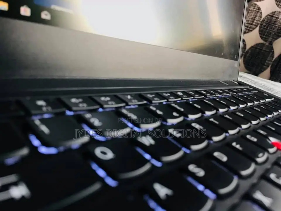 Laptop Lenovo ThinkPad X380 Yoga 16GB Intel Core I5 SSD 512GB
