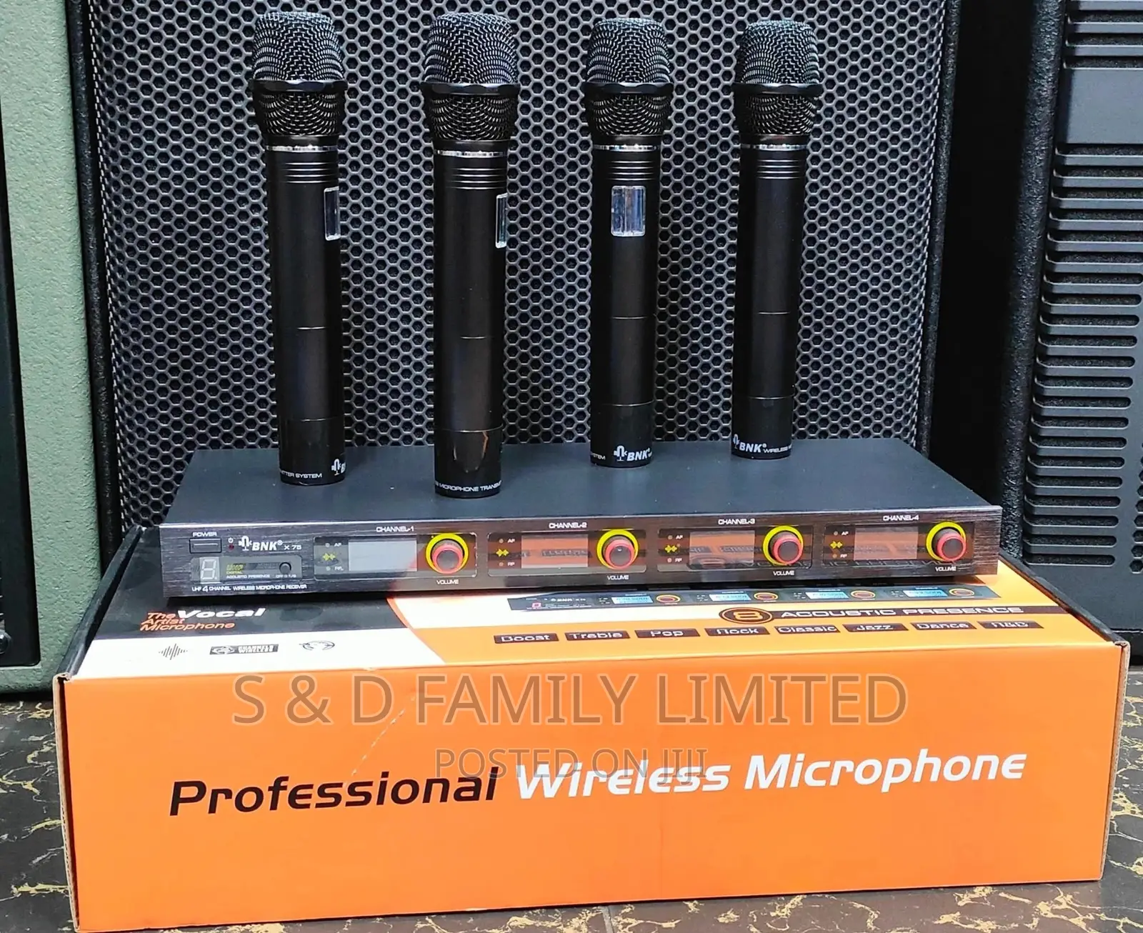 BNK X75 4 in 1 Wireless Microphones