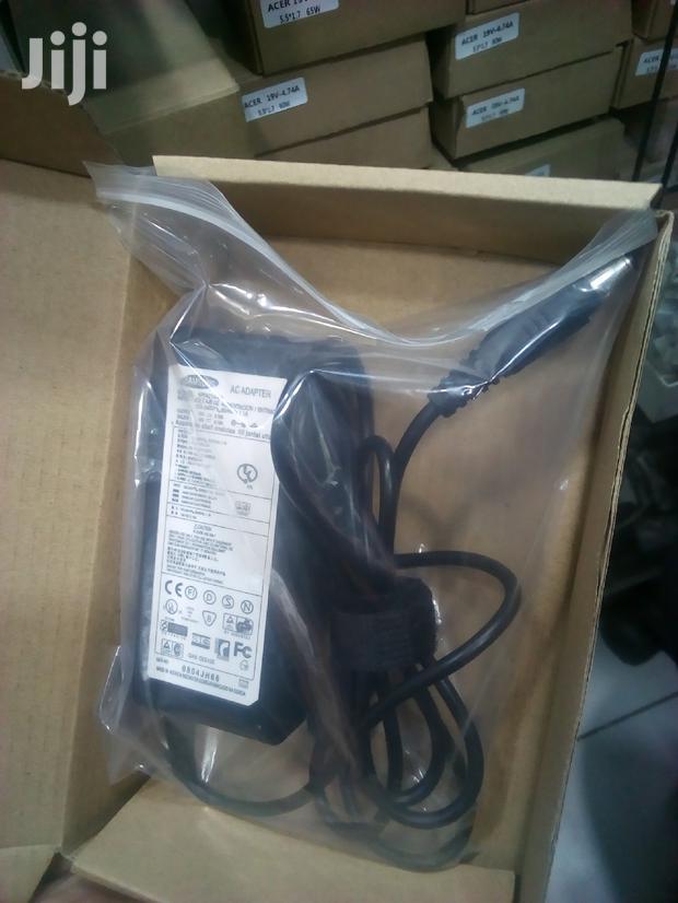 Samsung Laptop Charger - main view