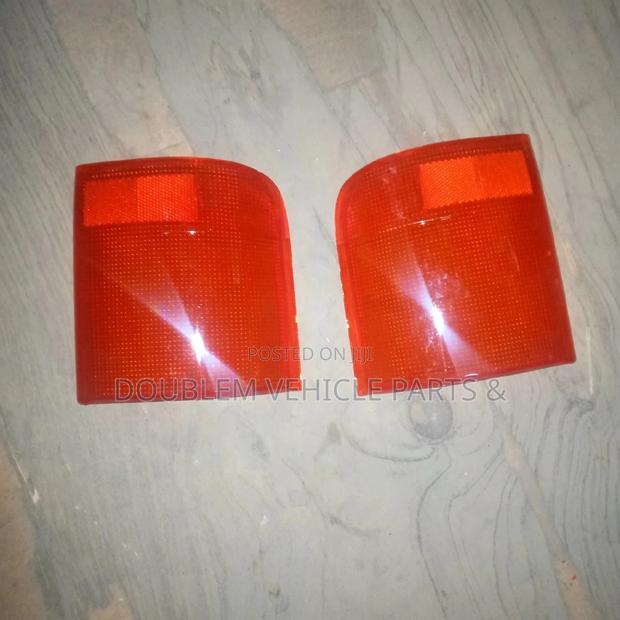 Tail Lens Hiace 5L Brake/Brake Lens Shark /Hiace 1993