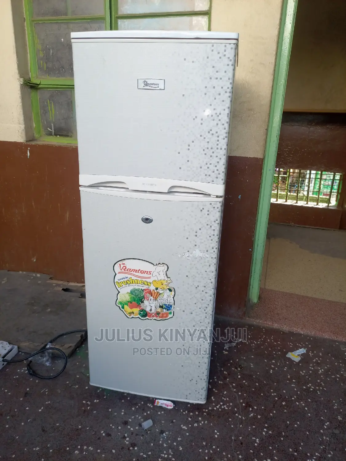 Mini Fridge 128l