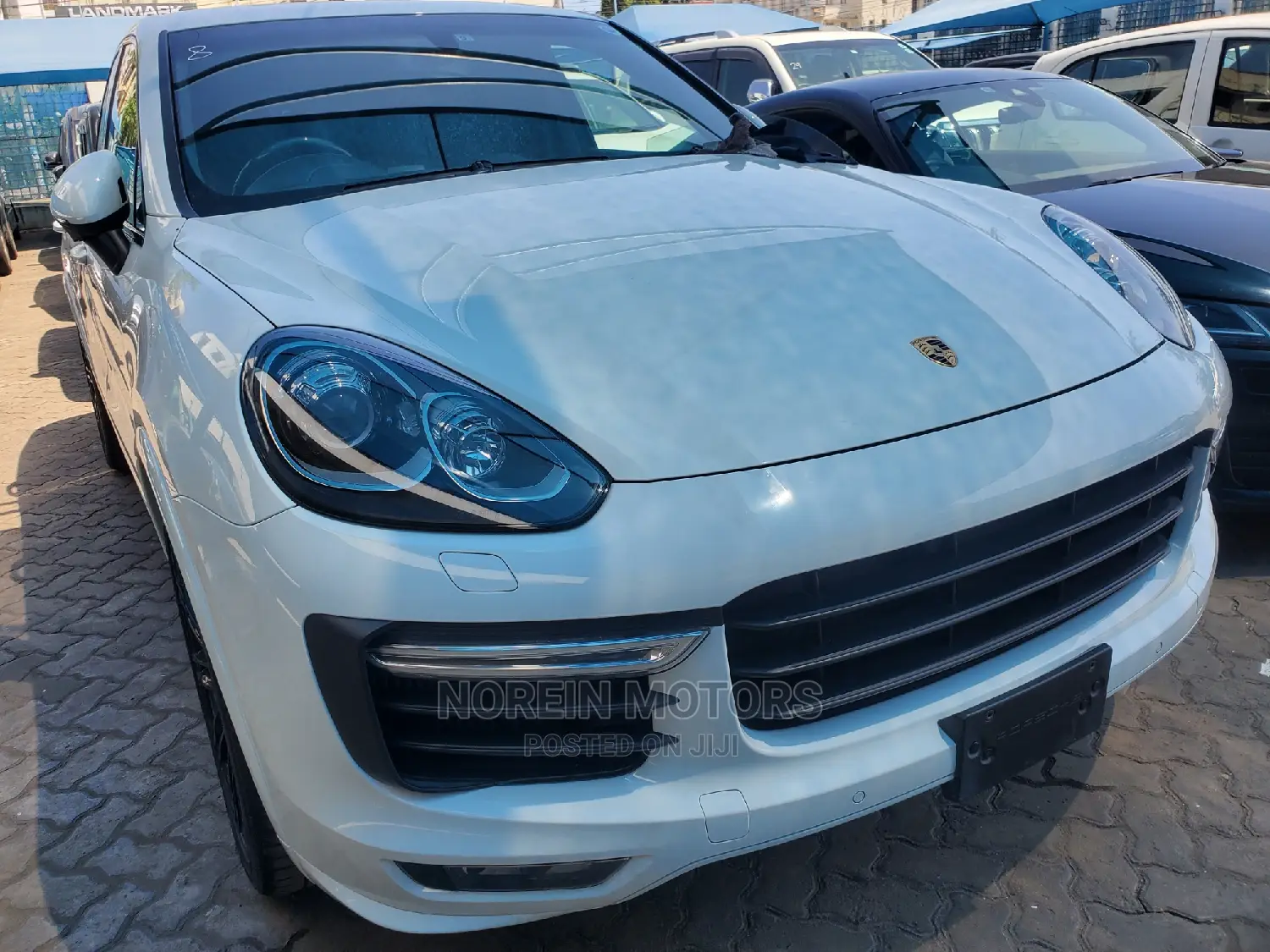 Porsche Cayenne 2016 White
