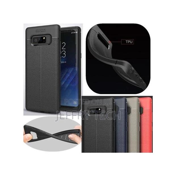 Samsung Auto Focus Soft Back Cover for Galaxy Note 8 - Black - thumbnail 3