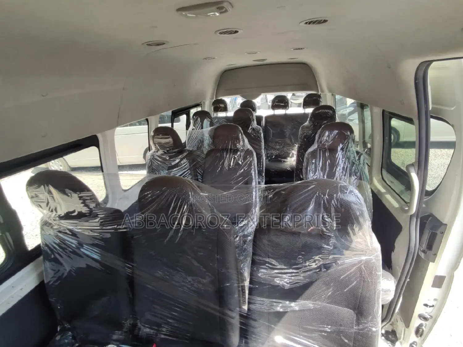 Toyota Grand HiAce 2015 White