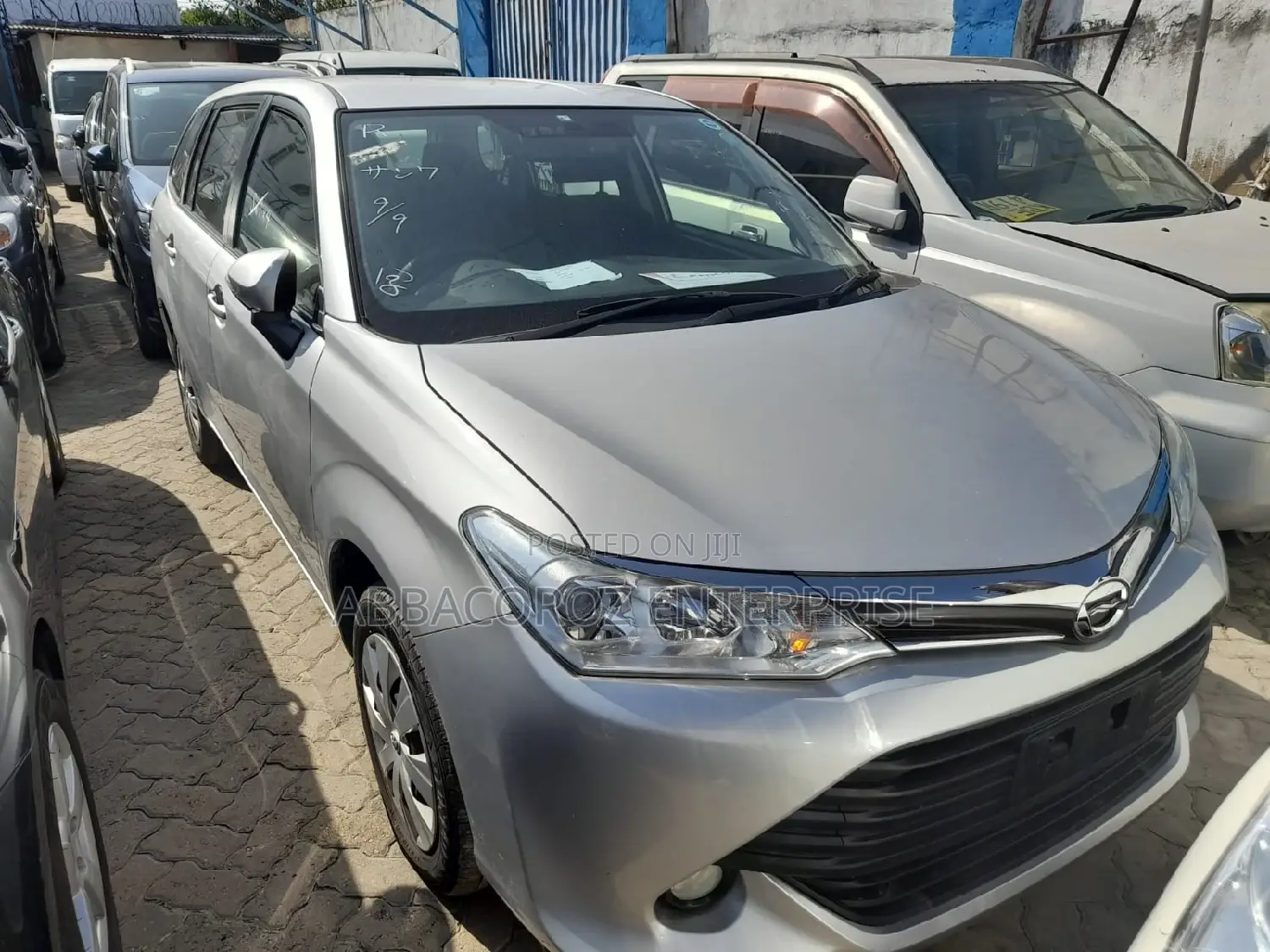 Toyota Corolla Fielder 2016 Silver