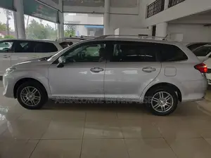 Toyota Corolla Fielder 2015 Silver