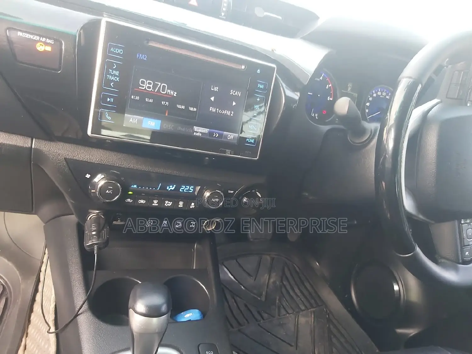 Toyota Hilux 2016 White