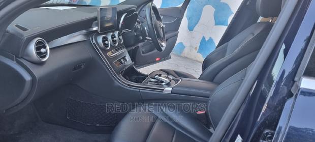 Mercedes-Benz C180 2016 Black - thumbnail 3
