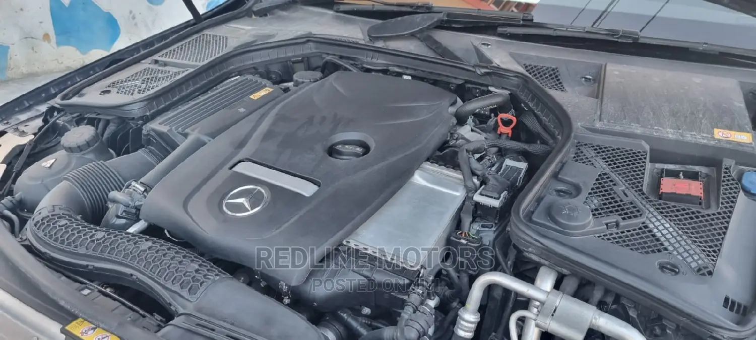 Mercedes-Benz C180 2016 Black