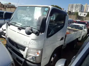 Mitsubishi Fuso Canter, 3 Ton Capacity, Manual Diesel