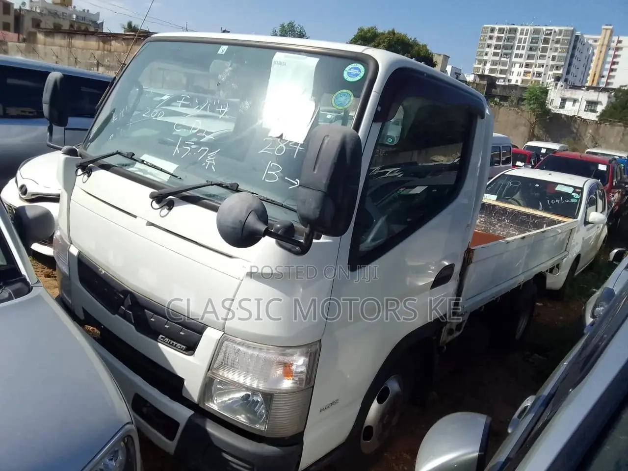 Mitsubishi Canter//3000cc Diesel//Manual//3 Tons Capacity