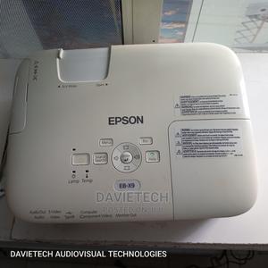 Refurbished Epson EB-X9 - thumbnail 2