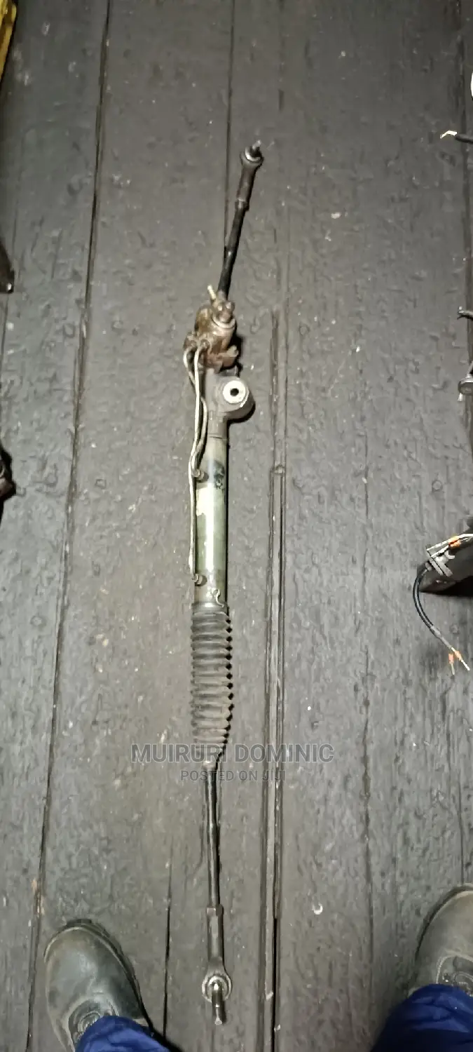 Steering Rack Nissan B15