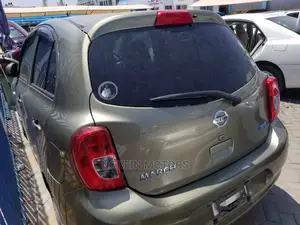 Nissan March 2015