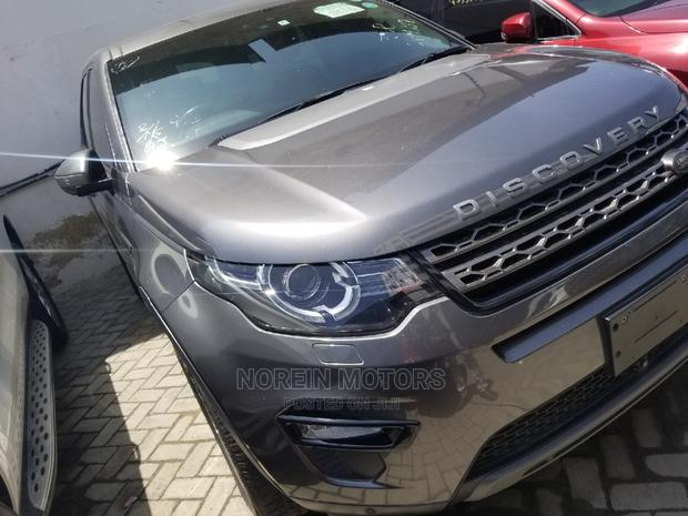 Land Rover Discovery 2015 Gray