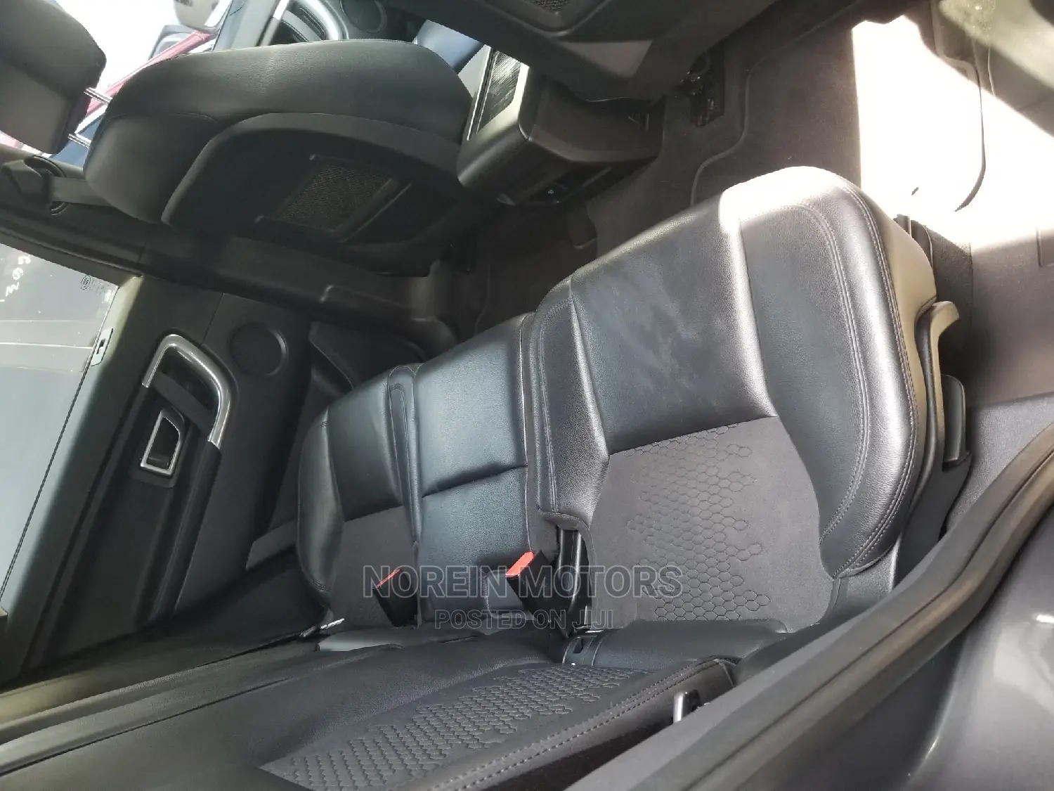 Land Rover Discovery 2015 Gray