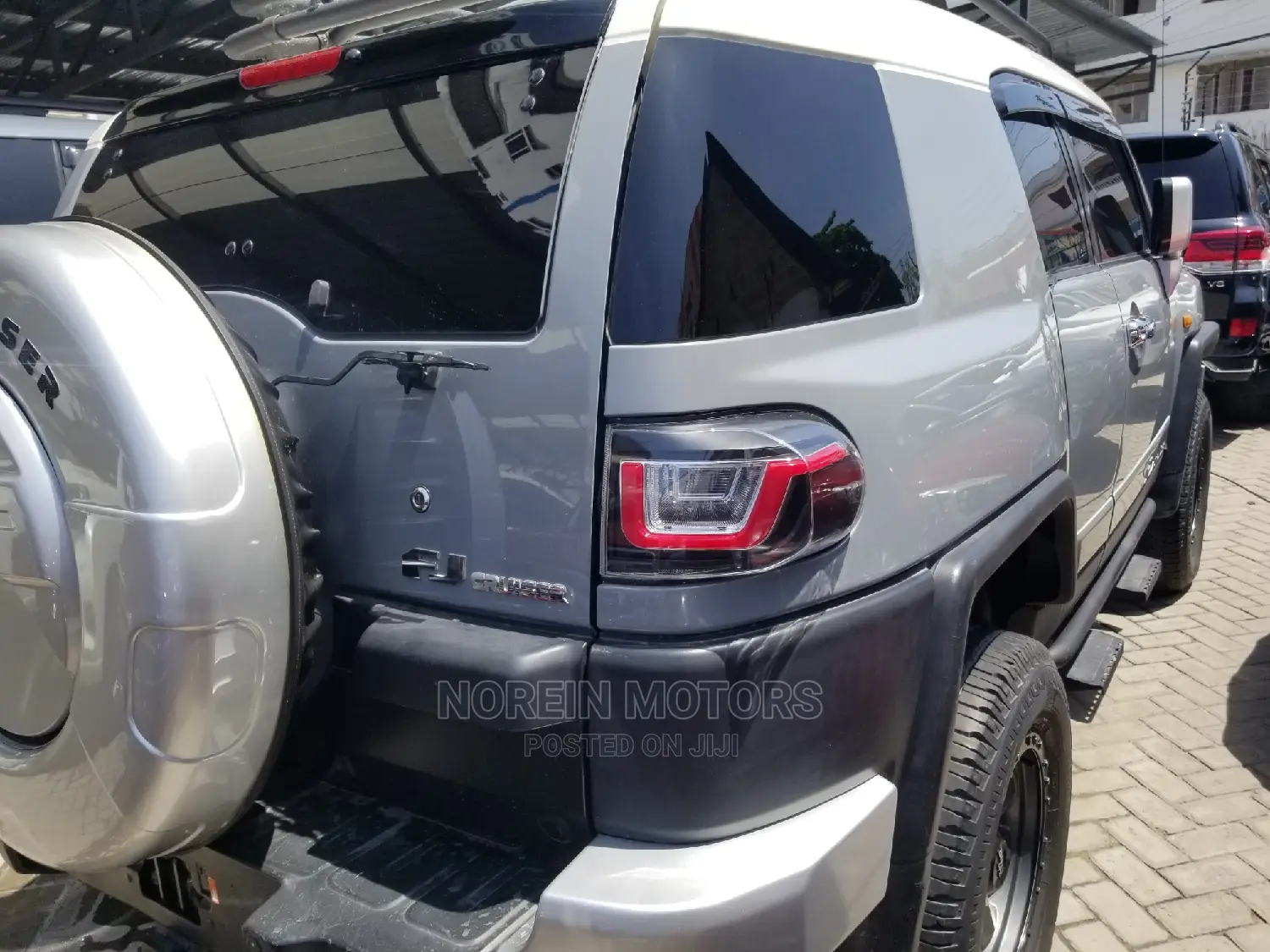 Toyota FJ Cruiser 2015 Gray