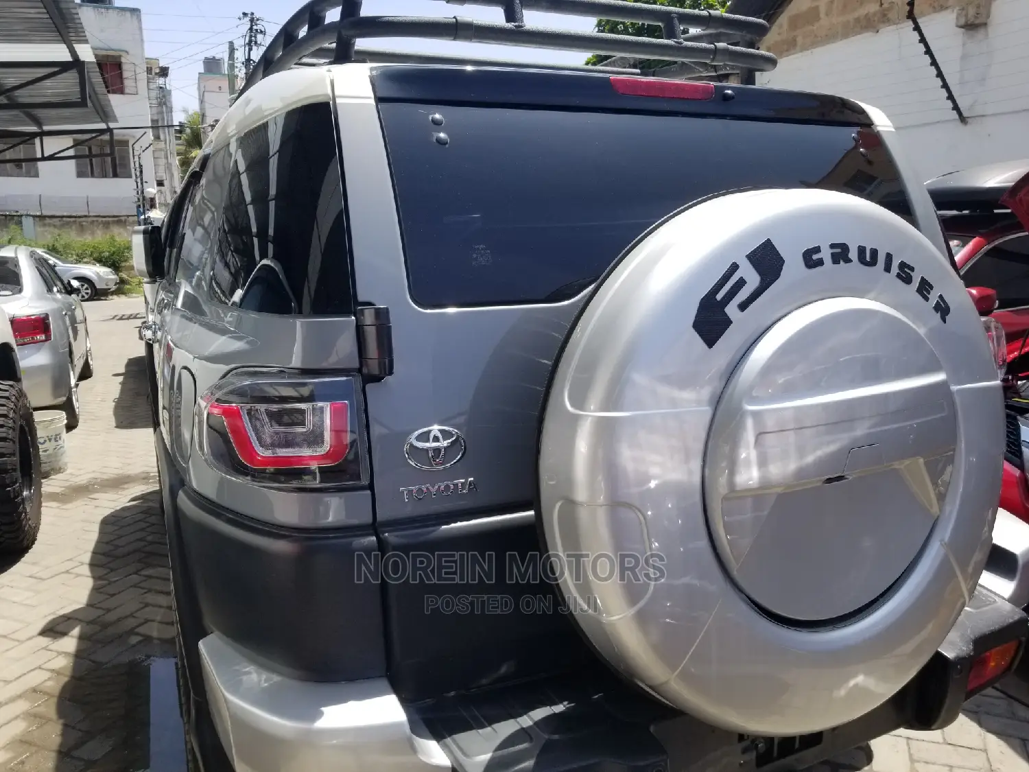 Toyota FJ Cruiser 2015 Gray