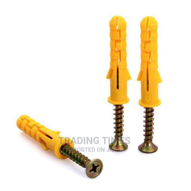 Wall Plug With Screw (4") - main view