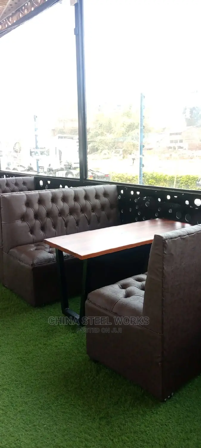 Hotel Bar Coaches