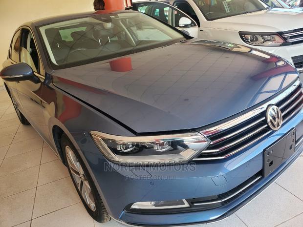 Volkswagen Passat 2015 Blue - thumbnail 2