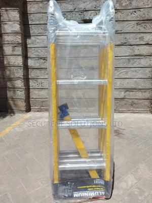 Fibreglass Multipurpose Ladder 16ft/4.7meters - thumbnail 2
