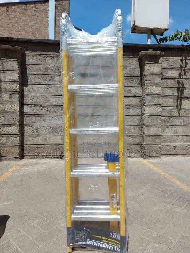 Fibreglass Scaffolding Ladder 5.7meters/20ft/4*5 - thumbnail 3