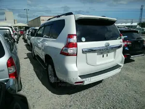 Toyota Land Cruiser Prado 2015 White
