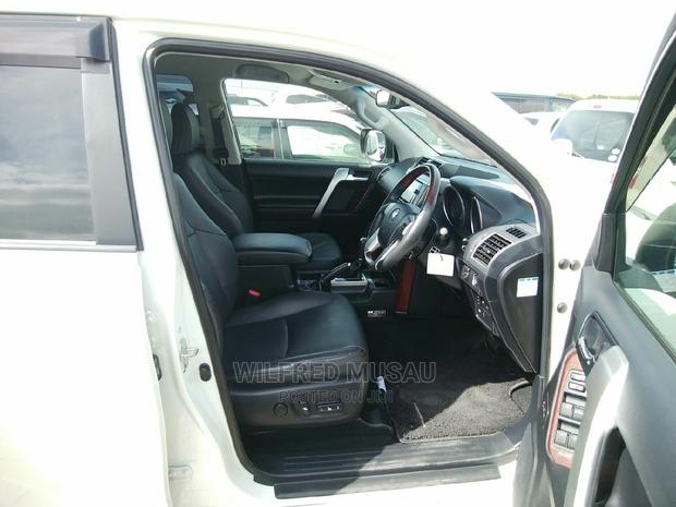 Toyota Land Cruiser Prado 2015 White - thumbnail 4