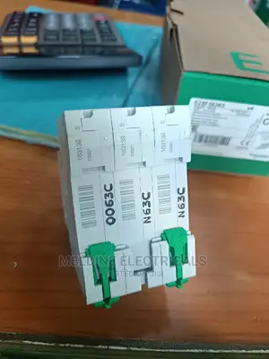 Schneider Triple Pole 63A